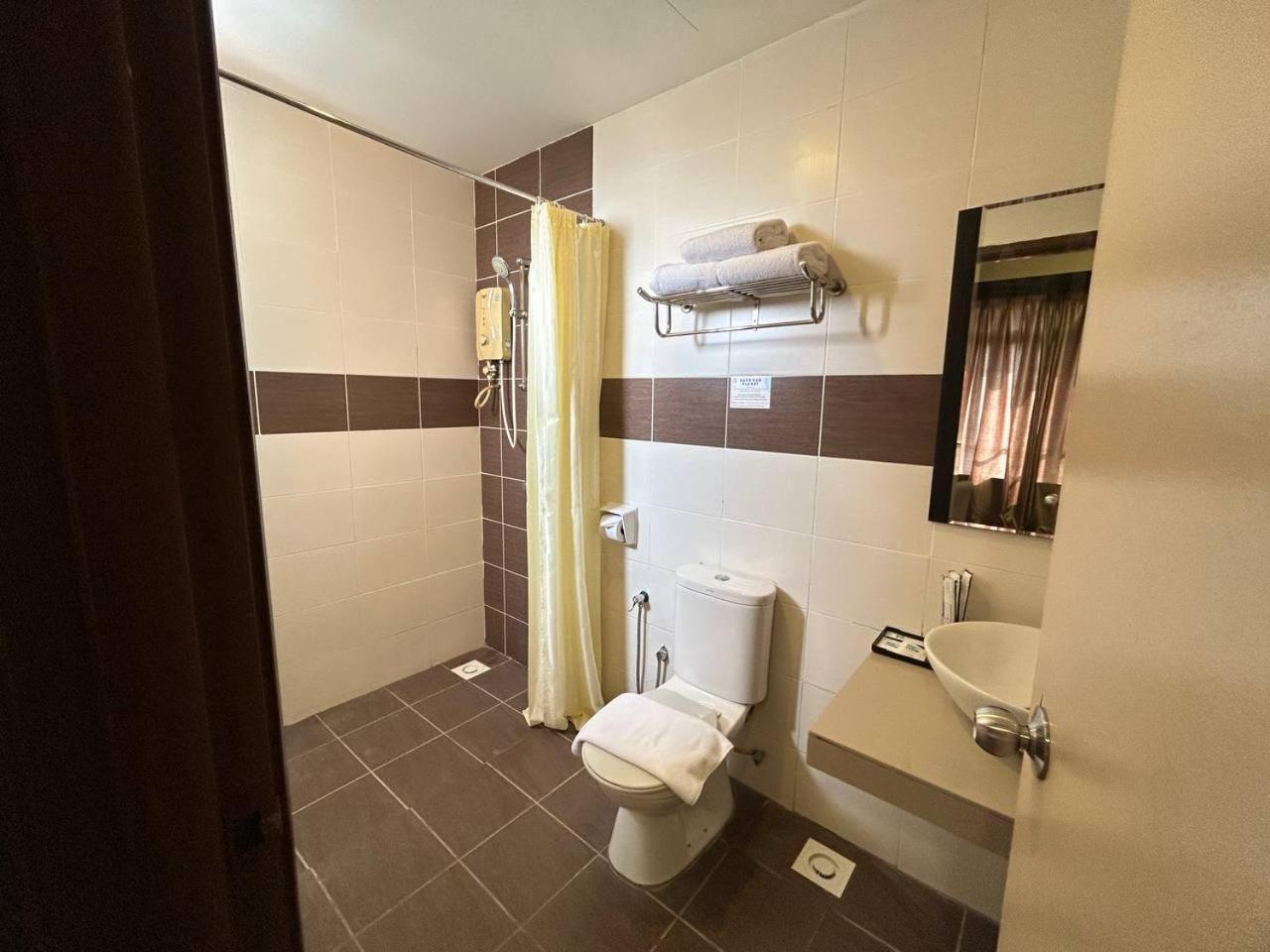 Bayou Lagoon Park Resort Malacca Ngoại thất bức ảnh